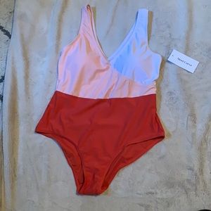 Meet Curve swimsuit. L